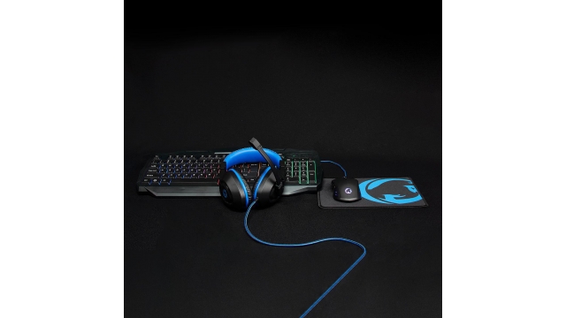 Nedis GCK41100BKDE Gaming Combo Kit 4 In 1 Toetsenbord, Koptelefoon, Muis, Muismat