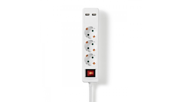 Nedis EXSO315UFSWT Stekkerdoos 3-wegs Schuko 2x Usb 1,5 M Aan/uitknop Wit